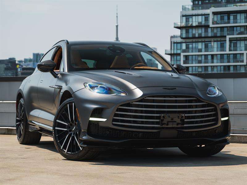 2023 Aston Martin DBX
