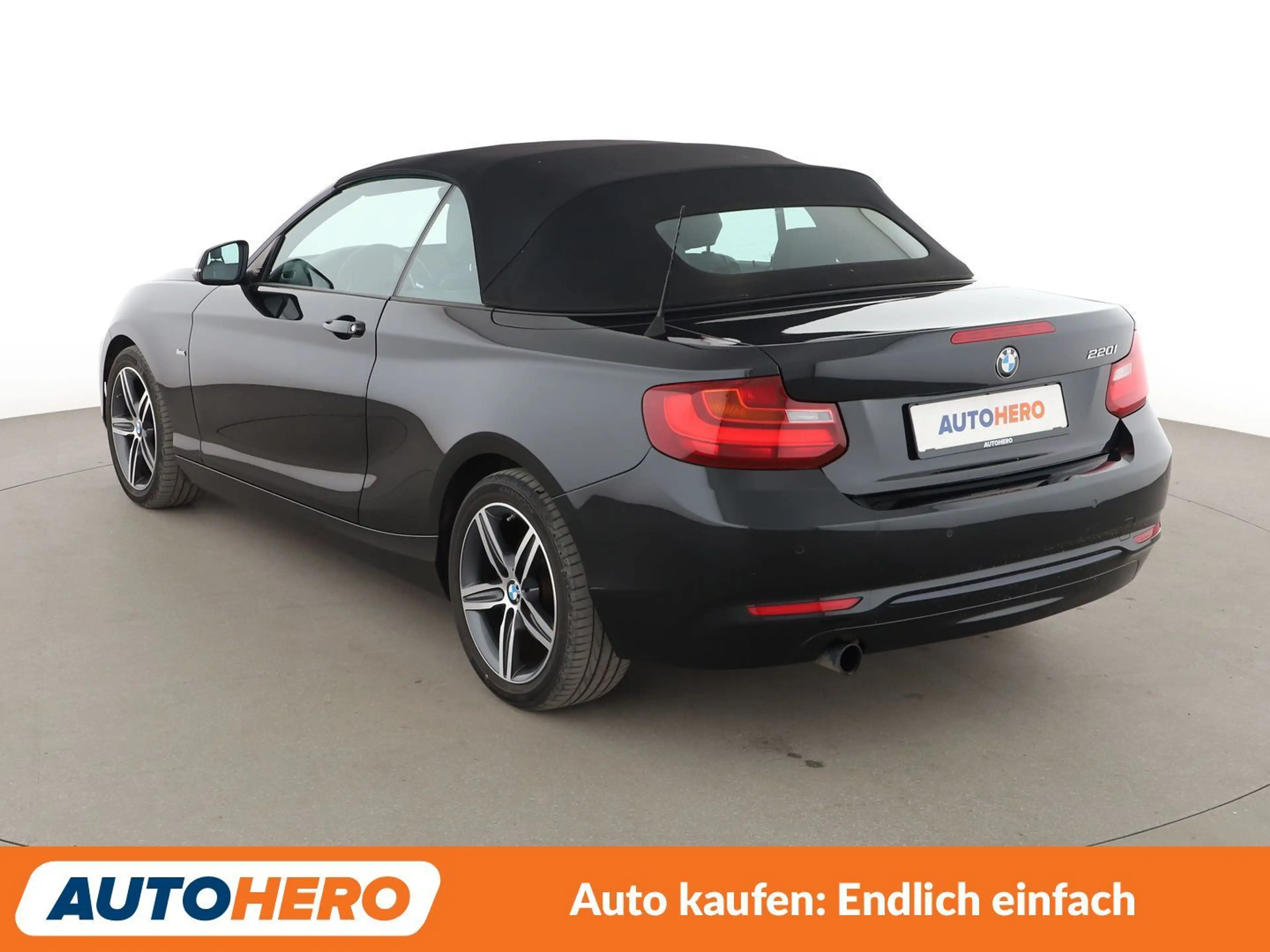 BMW 220 220i Sport Line Aut.*NAVI*XENON*PDC*SHZ*KLIMA* — photo 4