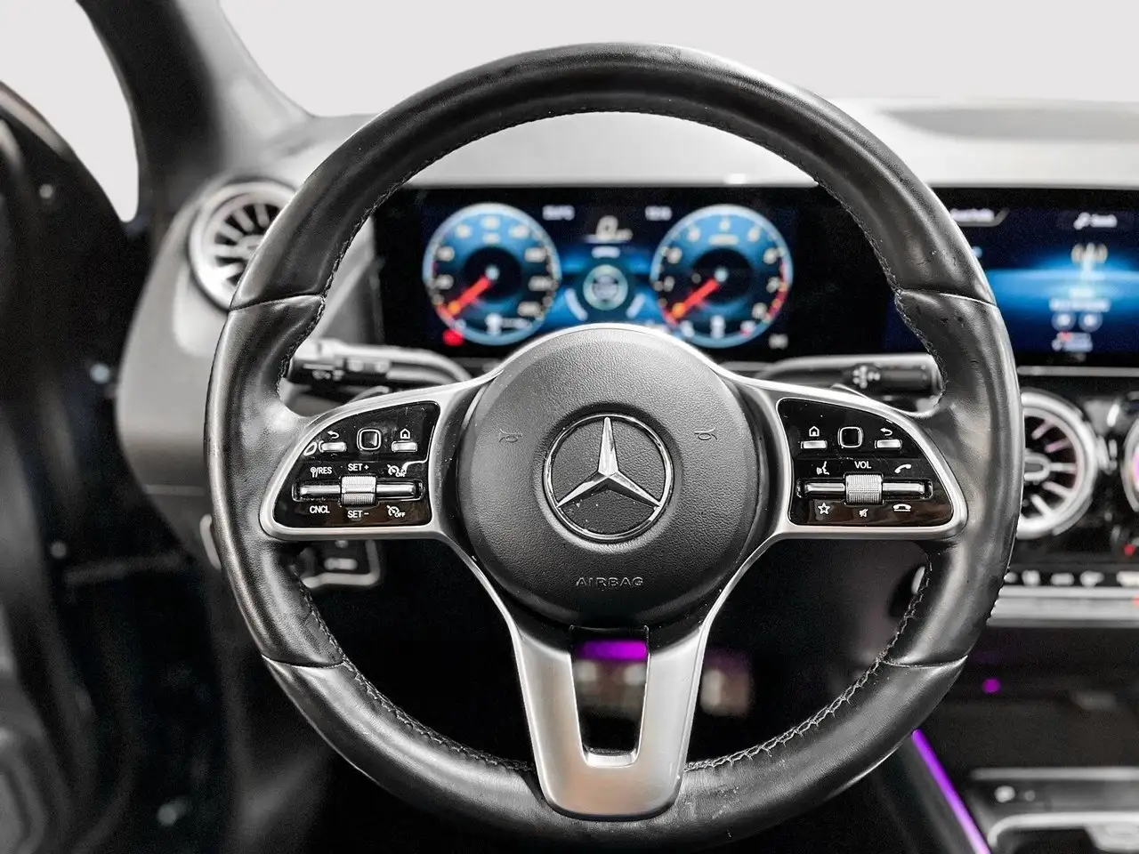Mercedes-Benz GLA photo Mercedes-Benz GLA