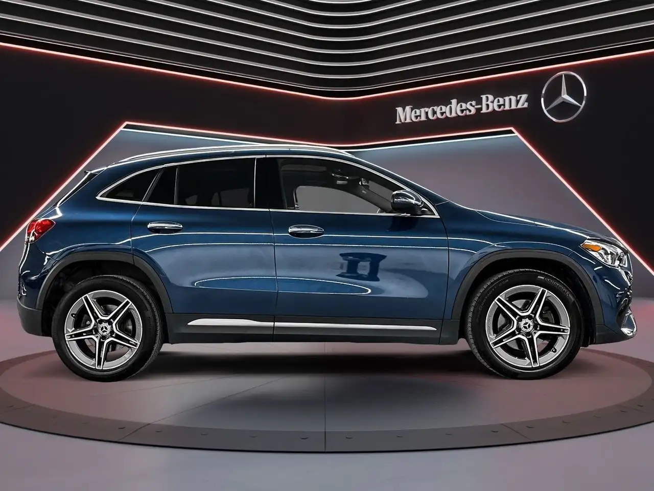 Mercedes-Benz GLA photo Mercedes-Benz GLA