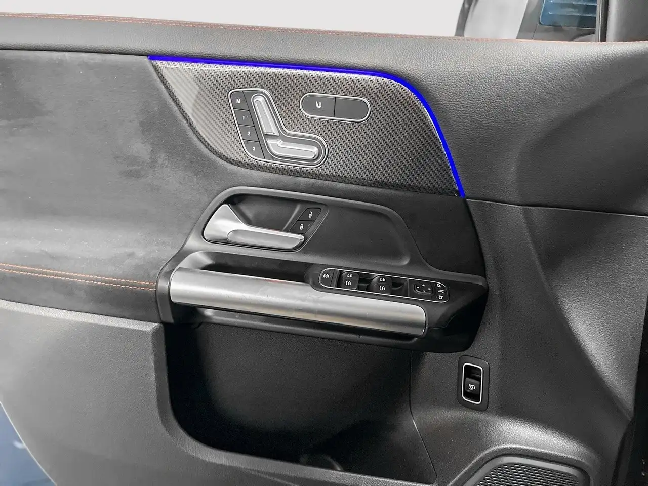 Mercedes-Benz GLA photo Mercedes-Benz GLA