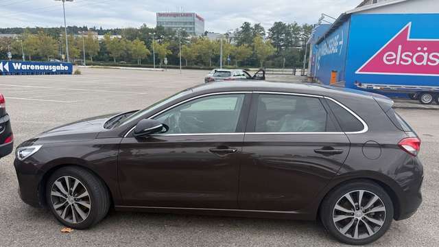 Hyundai i30 Intro,AHK,78.000 KM,Euro 6,Kamera