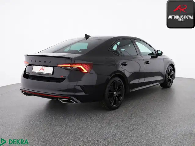 Skoda Octavia view 5