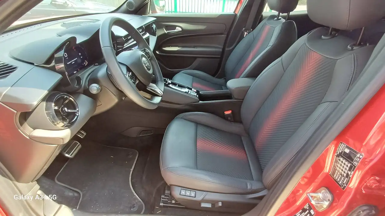 Alfa Romeo Junior 2025