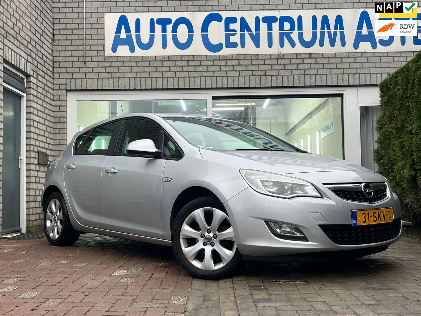 Opel Astra 1.4 Turbo Edition Grijs - 1