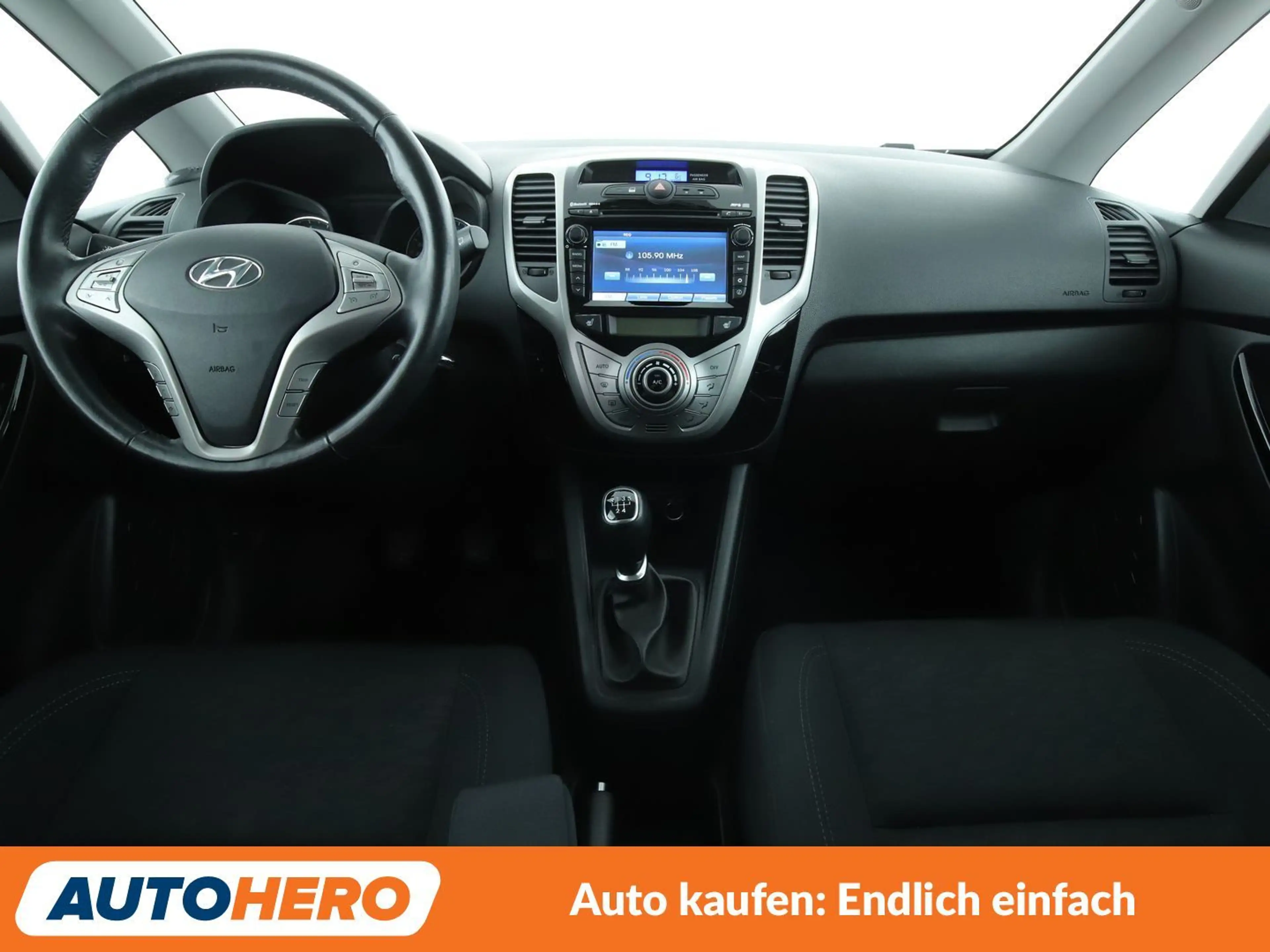 Hyundai iX20 1.4 YES! Blue*NAVI*TEMPO*CAM*PDC*SHZ*ALU* — photo 12