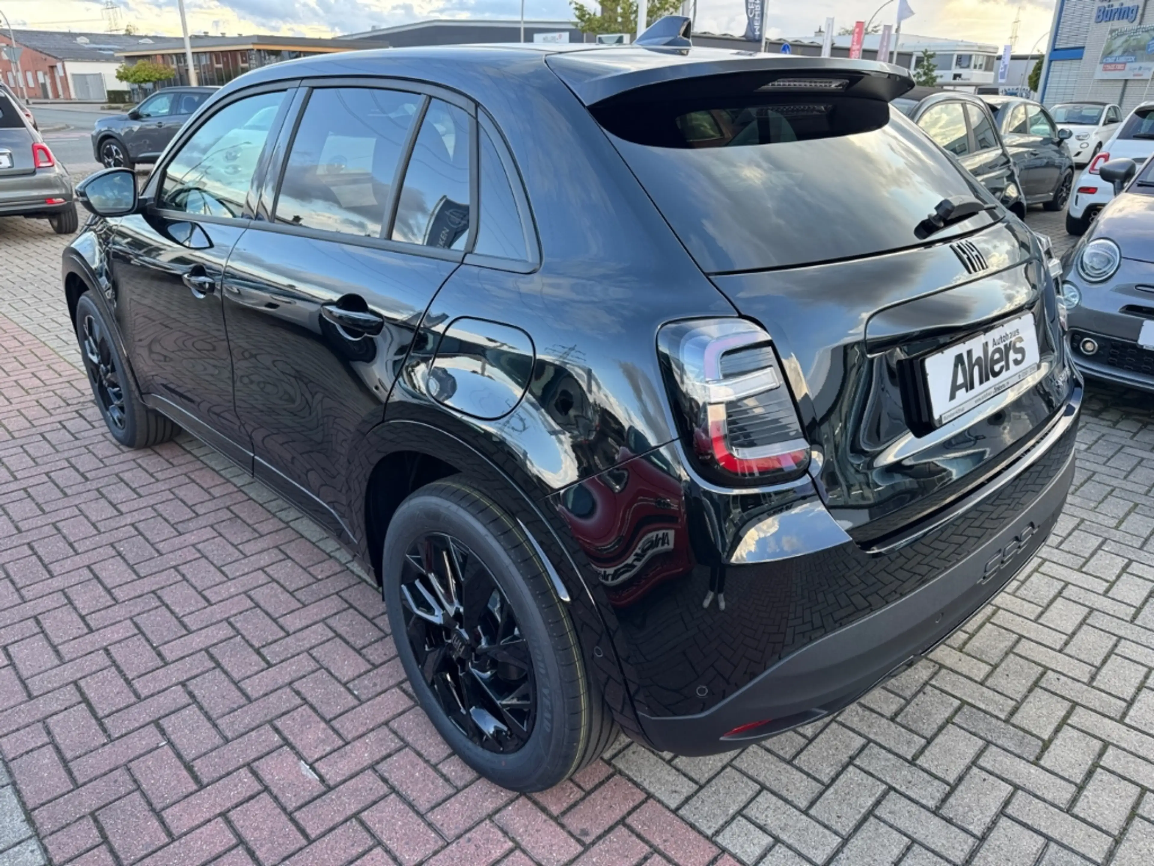 Fiat 600 Sport+AUTOMATIK+ELSITZ+ELHECK+NAVI+KAMERA+CARPLAY+ — photo 5