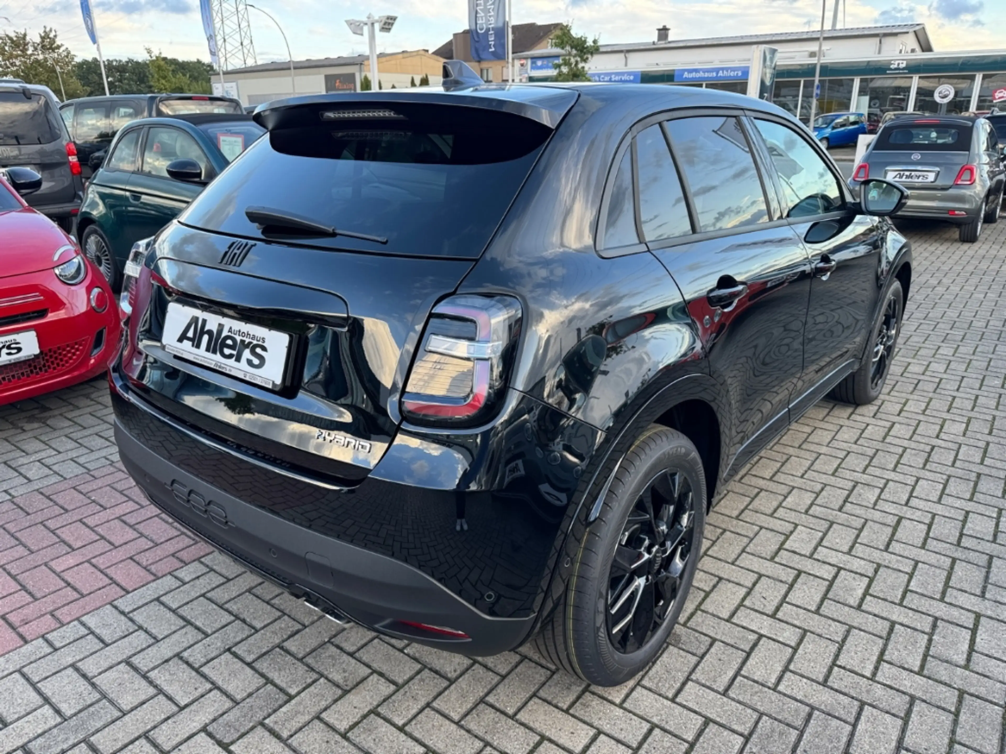 Fiat 600 Sport+AUTOMATIK+ELSITZ+ELHECK+NAVI+KAMERA+CARPLAY+ — photo 9