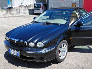 X-Type Berlina 2.0 V6 Executive