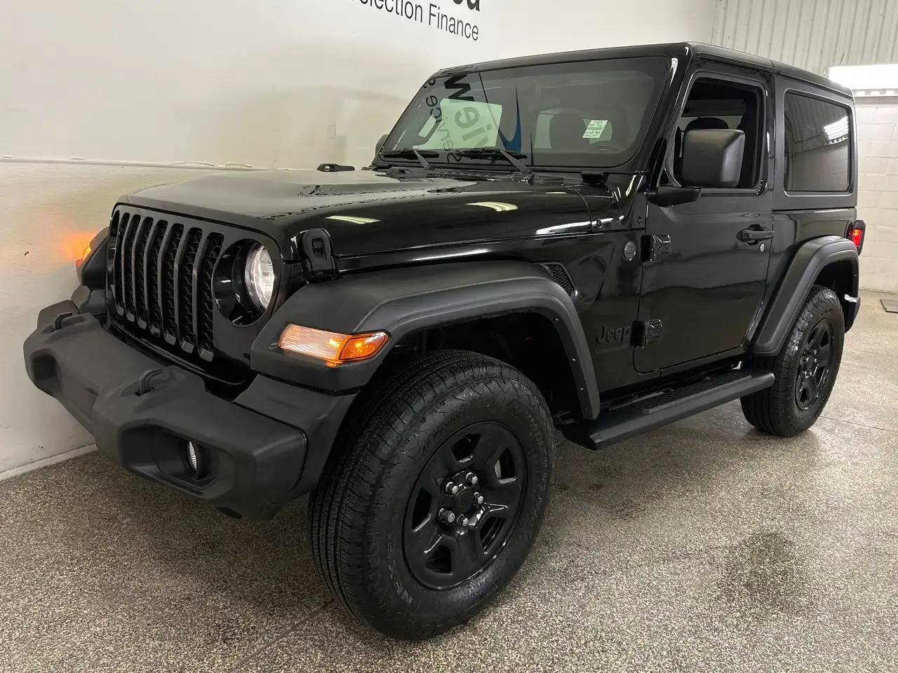 Jeep Wrangler photo Jeep Wrangler