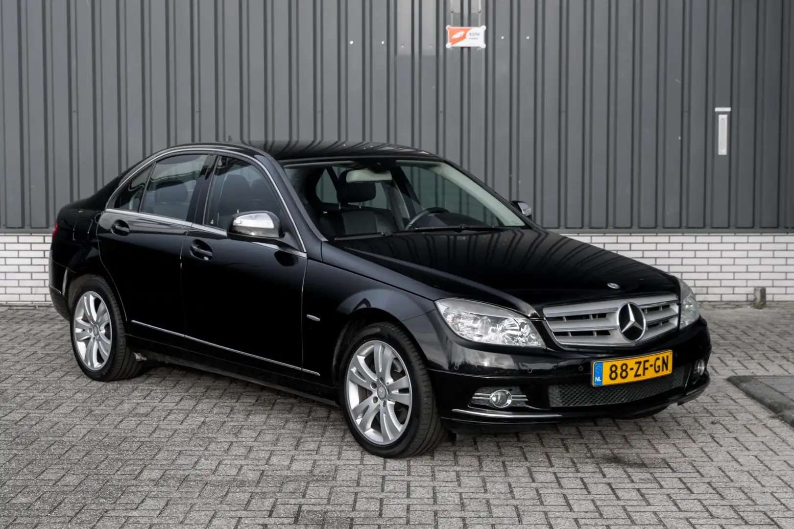 Mercedes-Benz C 200 K Avantgarde*Bluetooth*ClimateControl* Noir - 2