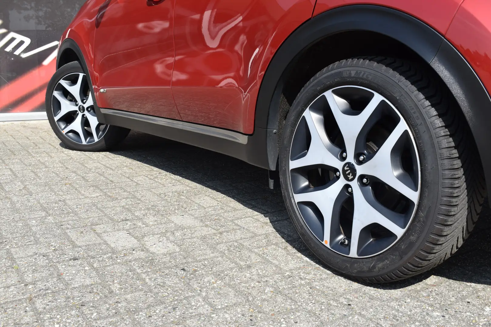 Kia Sportage 1.6 T-GDI 4WD GT-Line First Edition / Trekhaak / N Rood - 2