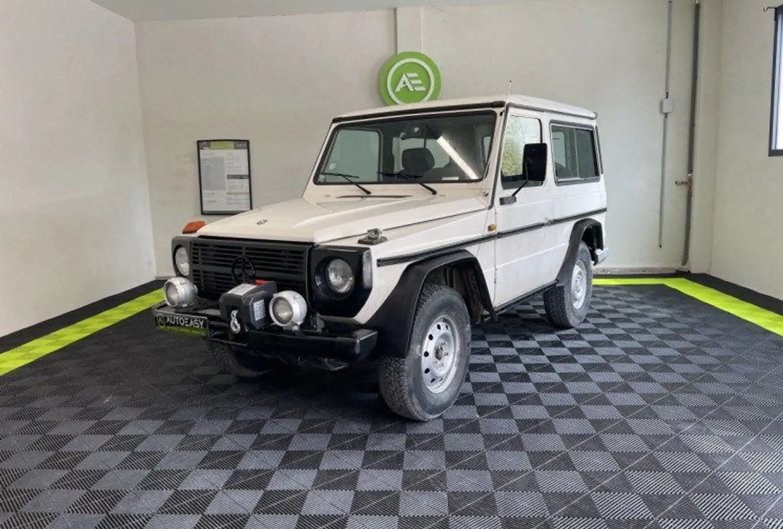 Mercedes-Benz G 200 GE SWB Break %2B Treuil électrique / Restaurat Blanc - 1