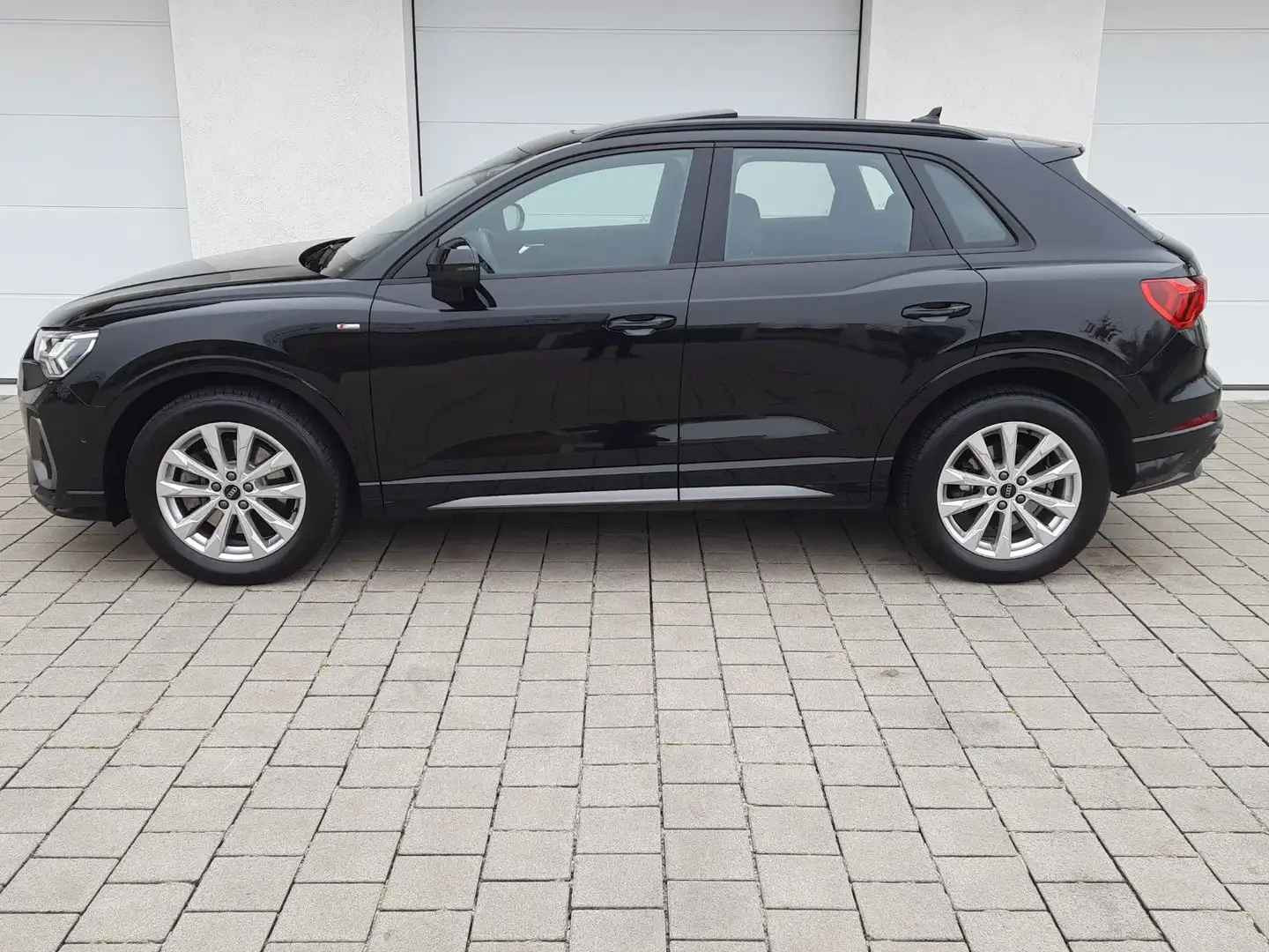 Audi Q3 40TDI quatt/3xS-Line/LED/360°/Pano/VirtualC Noir - 2