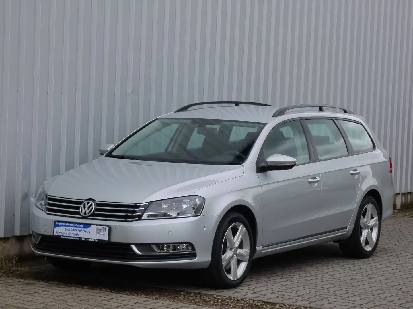 Volkswagen Passat Variant Trendline BlueMotion-Klima-Navi Silber - 1