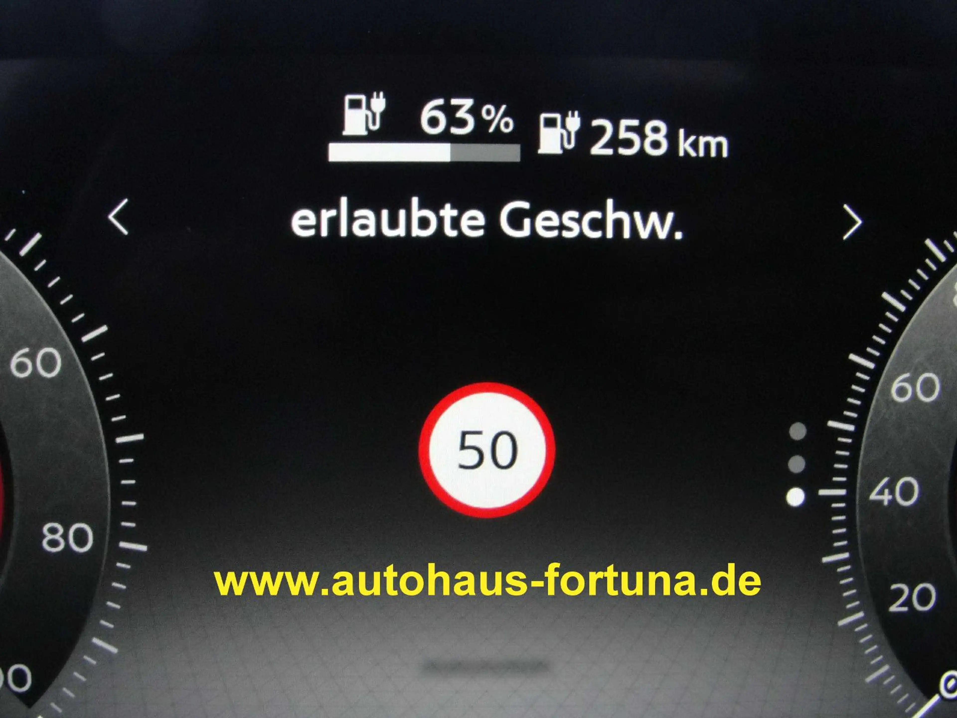 Nissan Ariya Evolve Pack 87 kwh Glasdach 20-Zoll HUD — photo 15