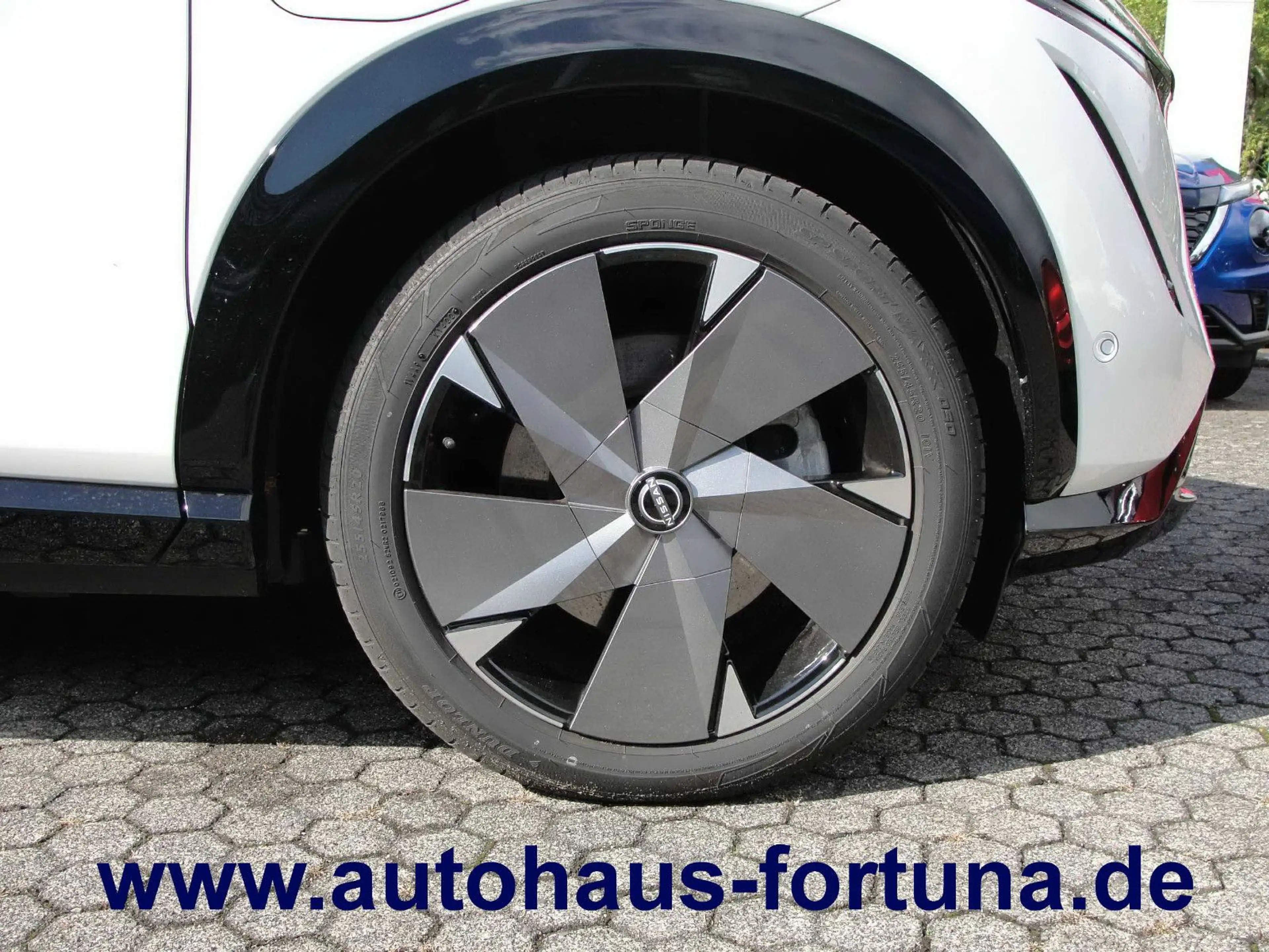 Nissan Ariya Evolve Pack 87 kwh Glasdach 20-Zoll HUD — photo 5