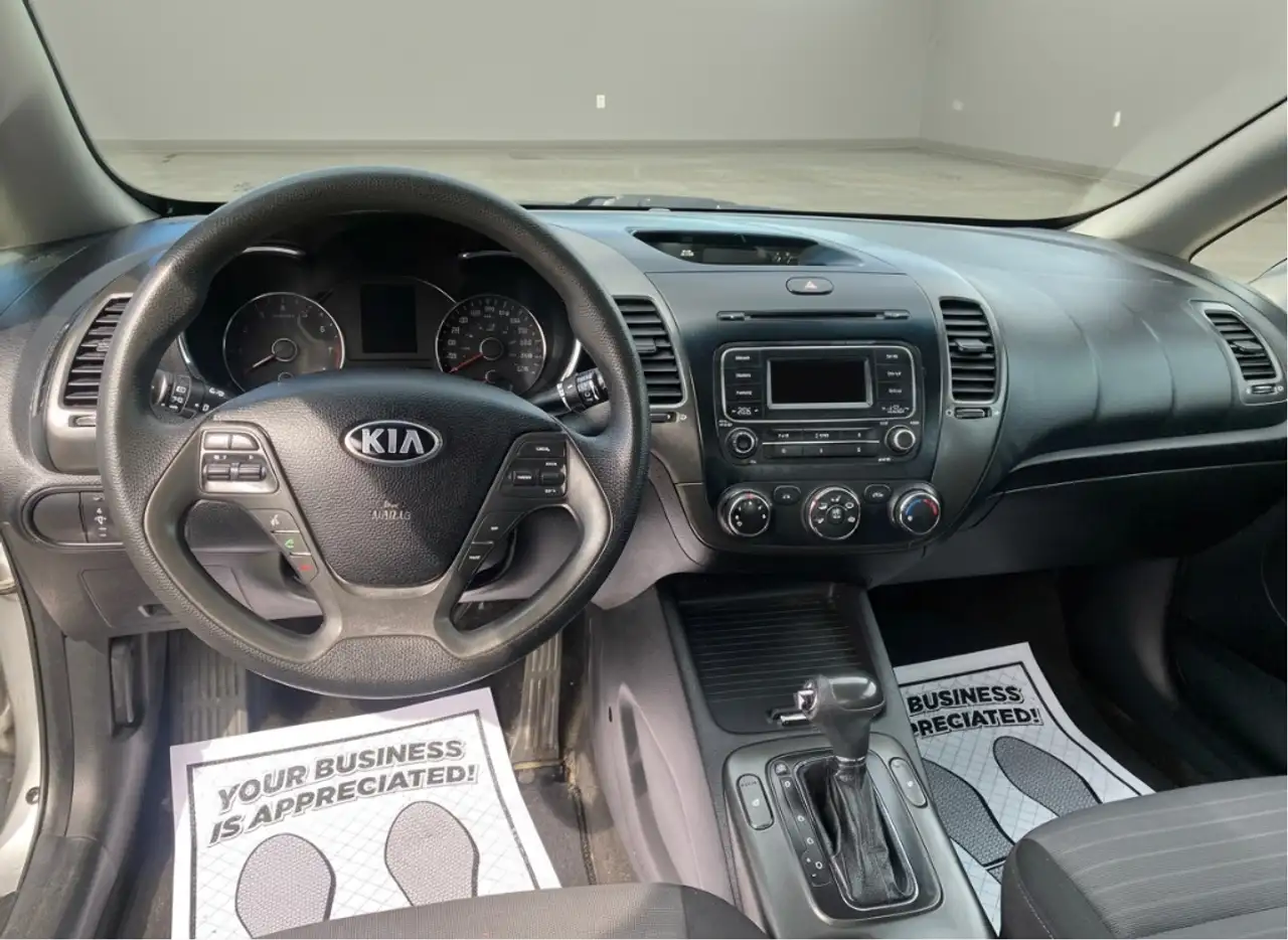Kia Forte снимка Kia Forte