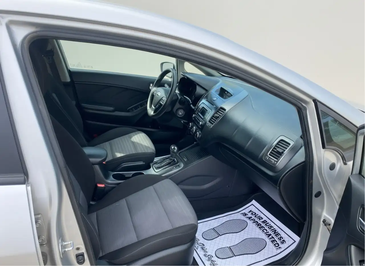 Kia Forte снимка Kia Forte