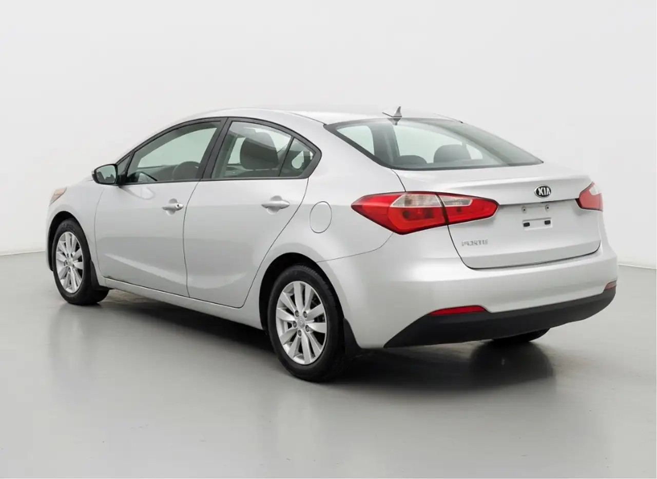 Kia Forte снимка Kia Forte