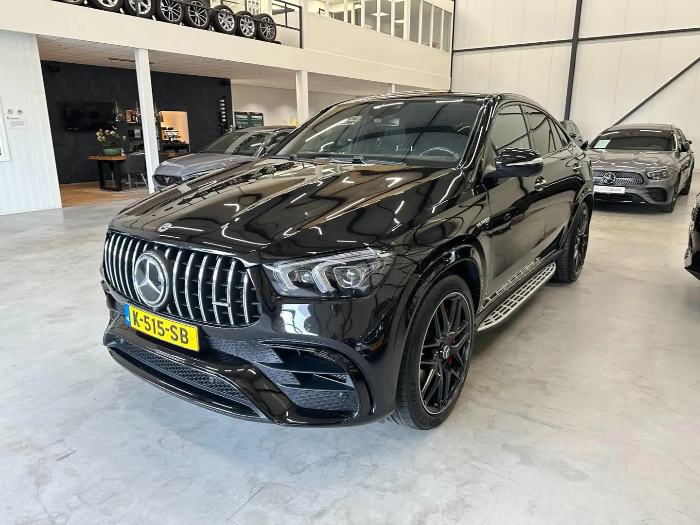 Mercedes-Benz GLE 63 AMG Coupé S 4MATIC+ Zwart - 1