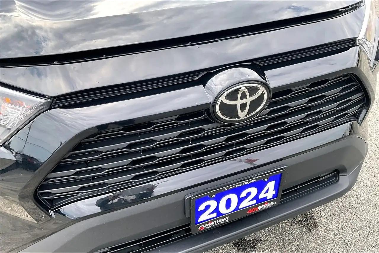 Toyota RAV 4 снимка Toyota RAV 4