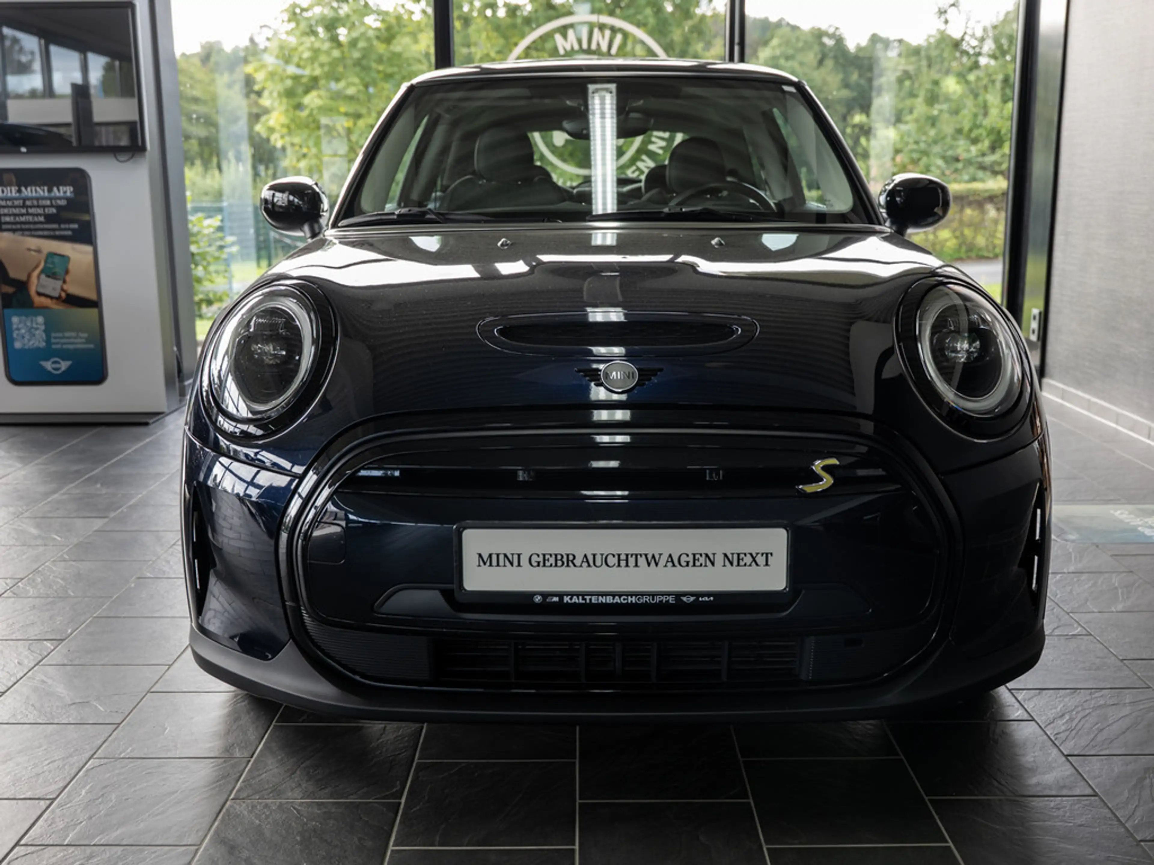 MINI Cooper SE Classic Trim FACEL. LED SHZ PDC — photo 3