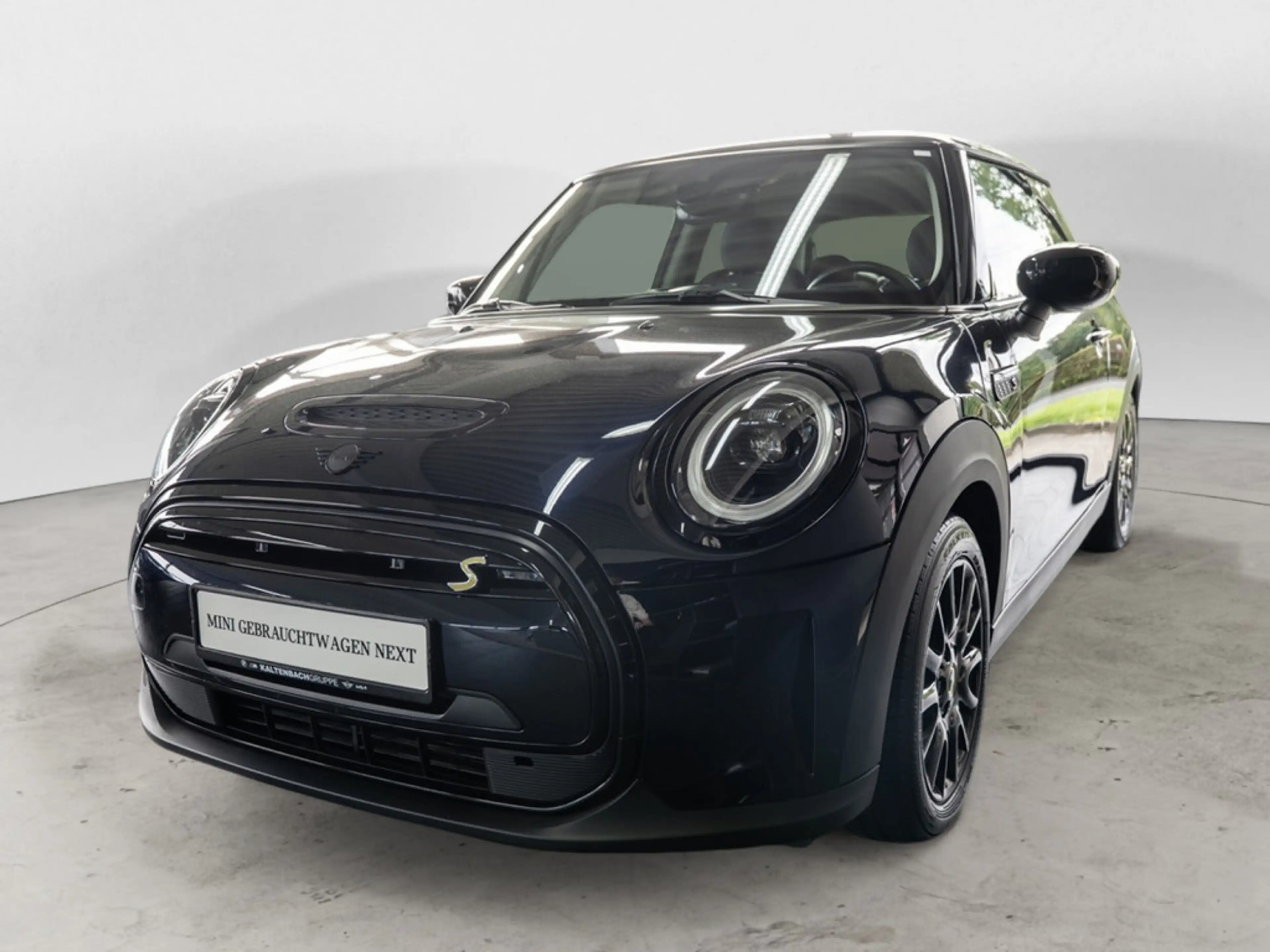 MINI Cooper SE Classic Trim FACEL. LED SHZ PDC — photo 2