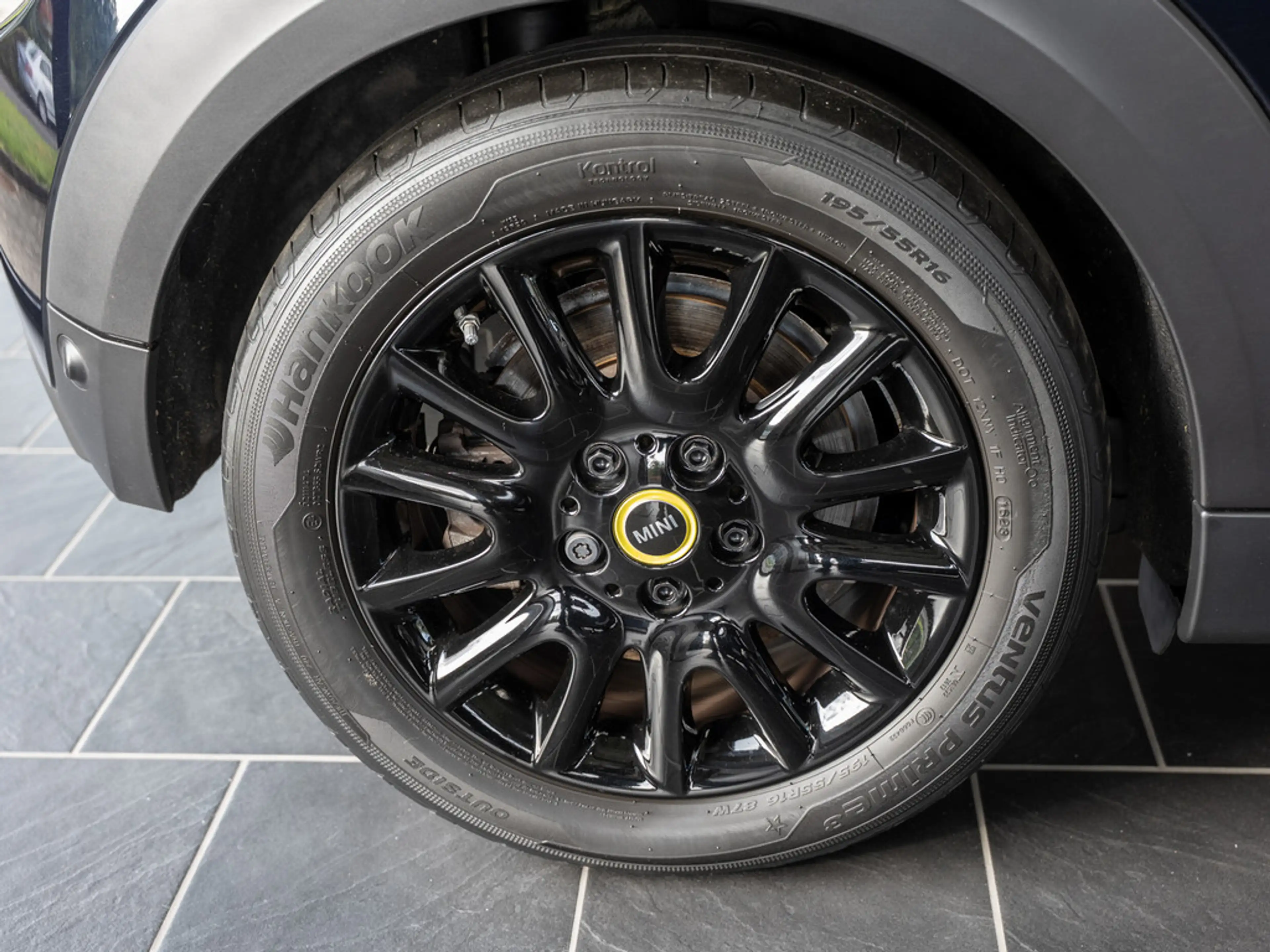 MINI Cooper SE Classic Trim FACEL. LED SHZ PDC — photo 7