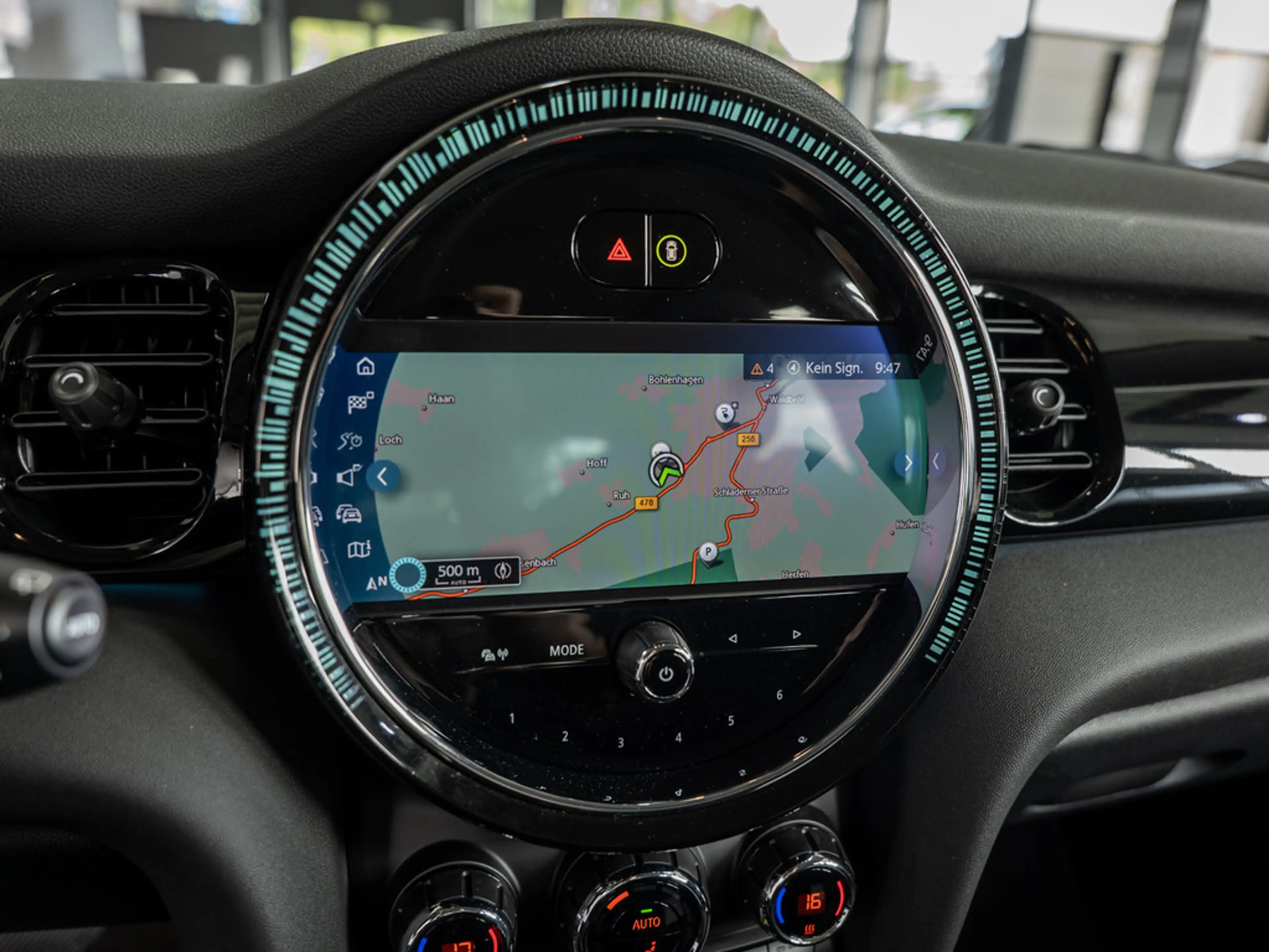 MINI Cooper SE Classic Trim FACEL. LED SHZ PDC — photo 11