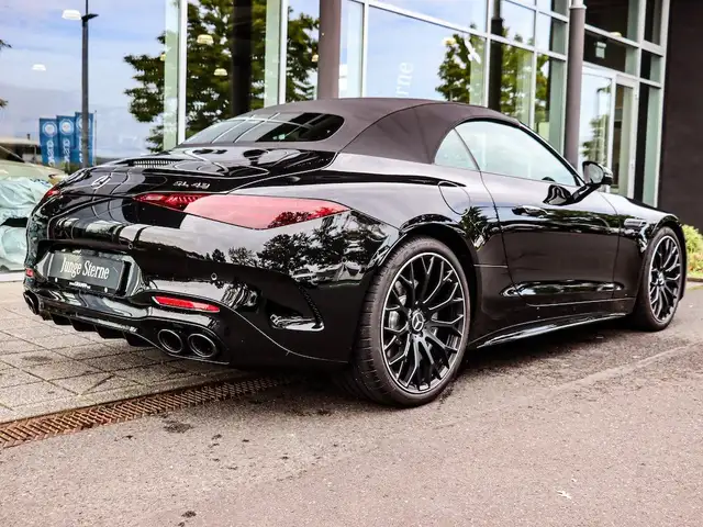 Mercedes-Benz SL view 8