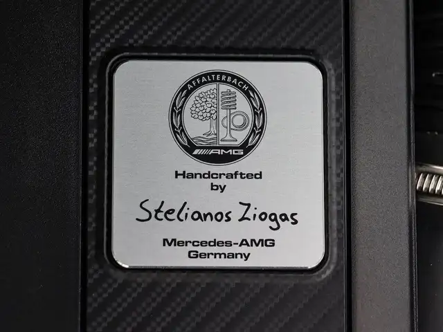 Mercedes-Benz SL view 17