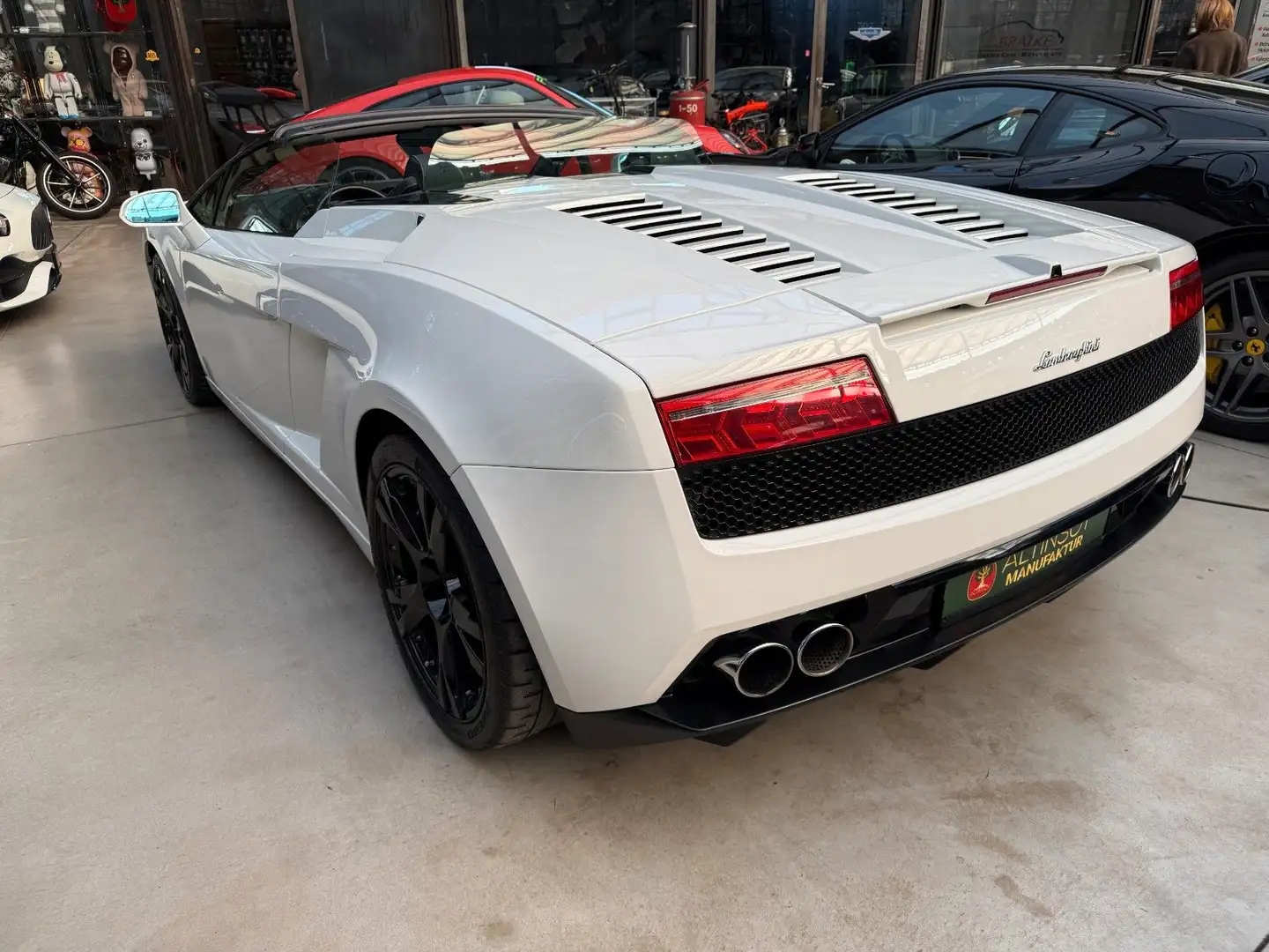 Lamborghini Gallardo LP560-4 Spyder Blanc - 2