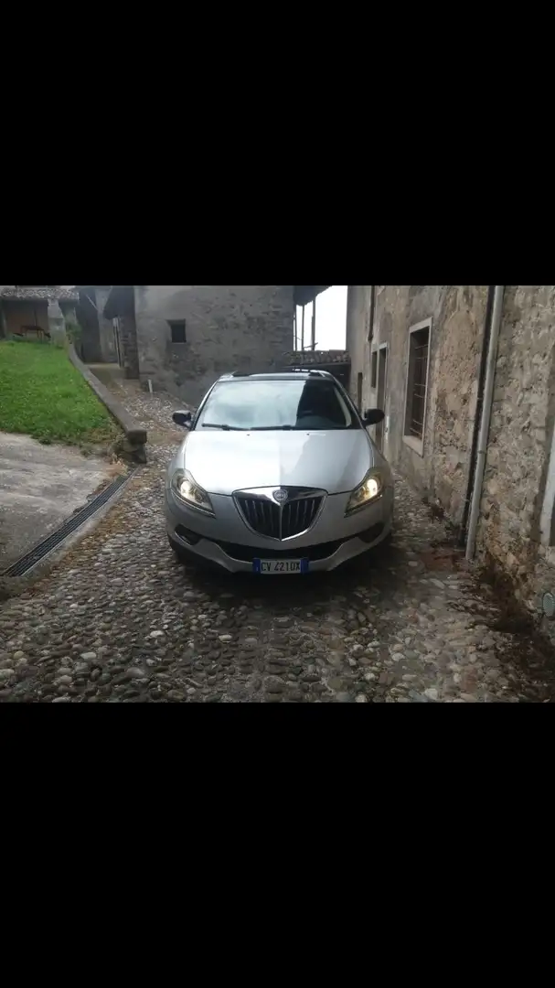 Lancia Delta Delta III 2008 1.4 tjt Platino 150cv Stříbrná - 2