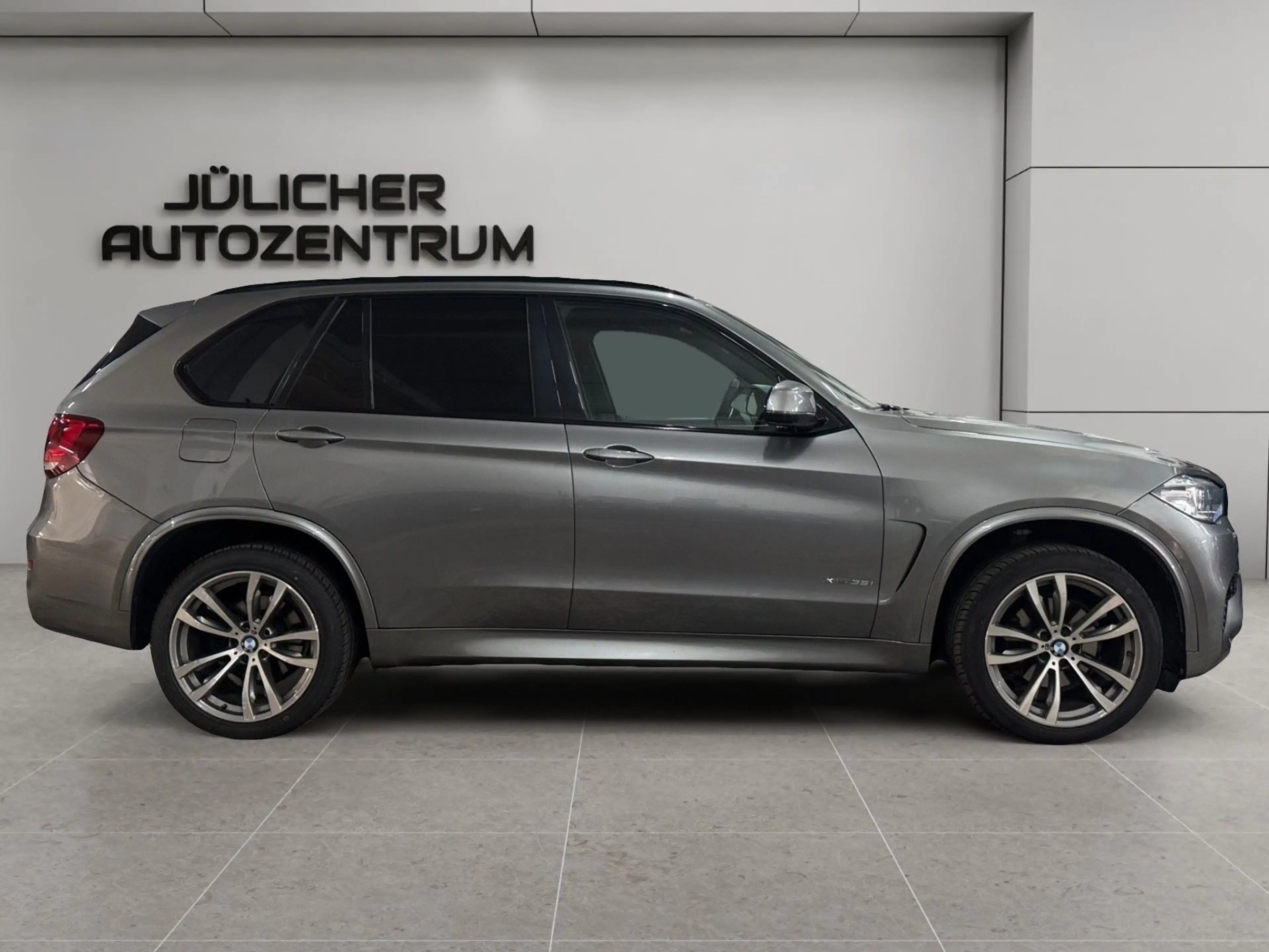 BMW X5 xDrive 35 i M Sport, Wenig Km, Panoramadach — photo 2