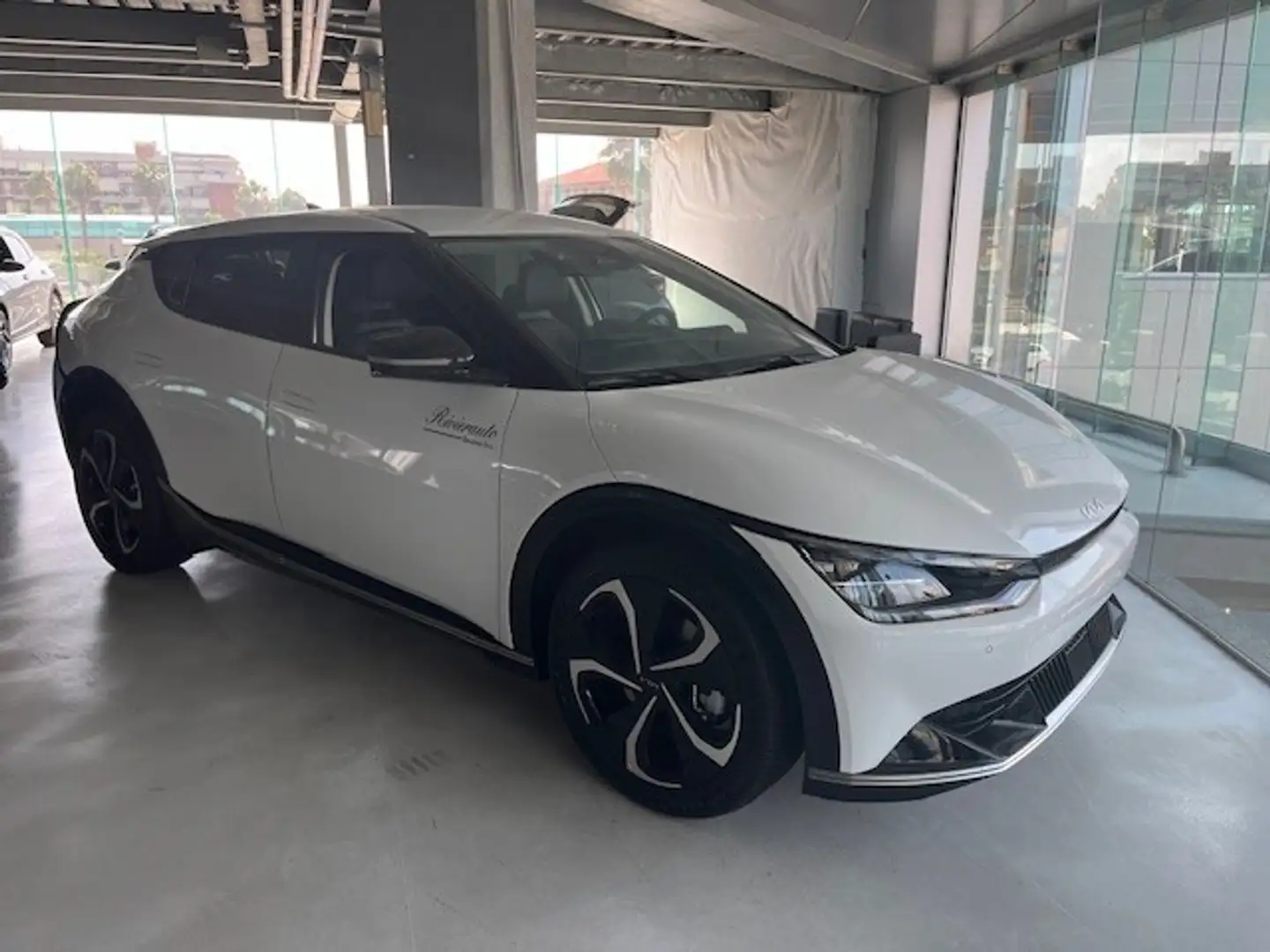 Kia EV6 Dual Motor 77,4 kWh AWD Air Special Edition Bianco - 2