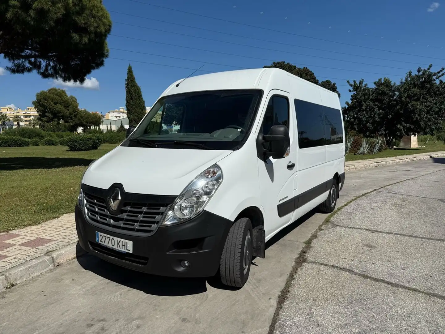 Renault Master COMBI 9 PLAZAS 145CV ADAPTADA DISCAPACITADO Wit - 1