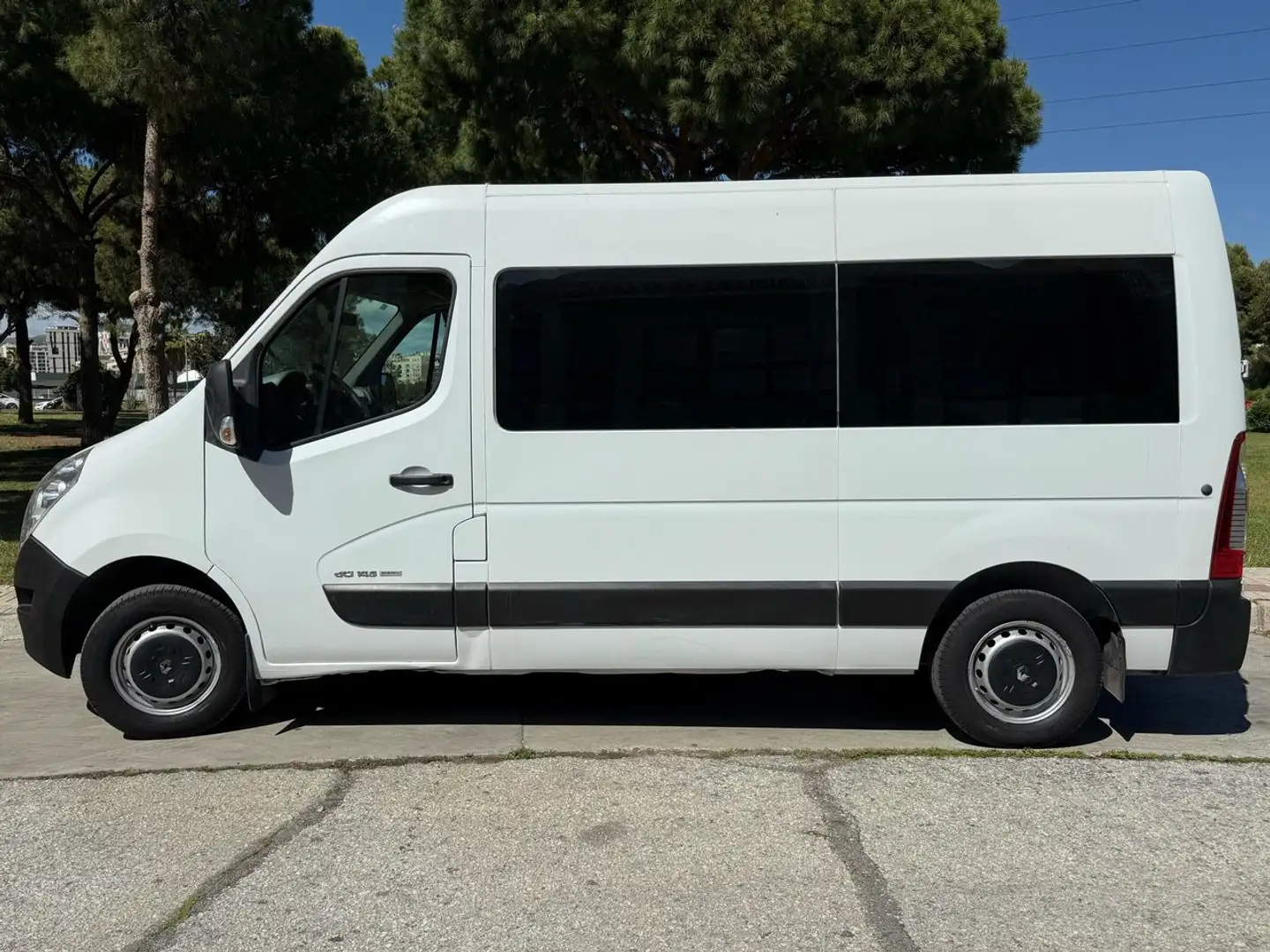 Renault Master COMBI 9 PLAZAS 145CV ADAPTADA DISCAPACITADO Wit - 2