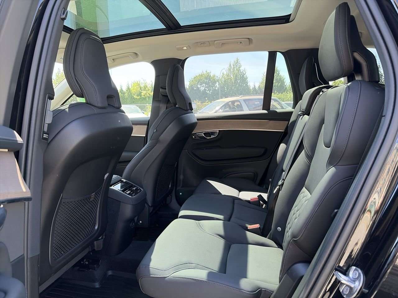 2026 Volvo XC90 B6 AWD Plus Dark Theme 7-Seater Accident-Free | Sa thumb 30