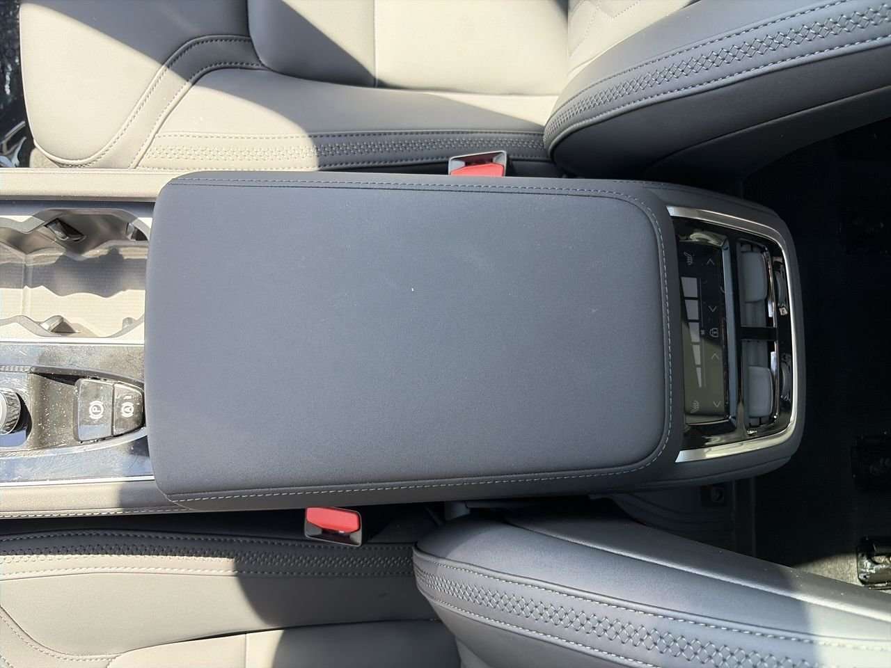 2026 Volvo XC90 B6 AWD Plus Dark Theme 7-Seater Accident-Free | Sa thumb 27