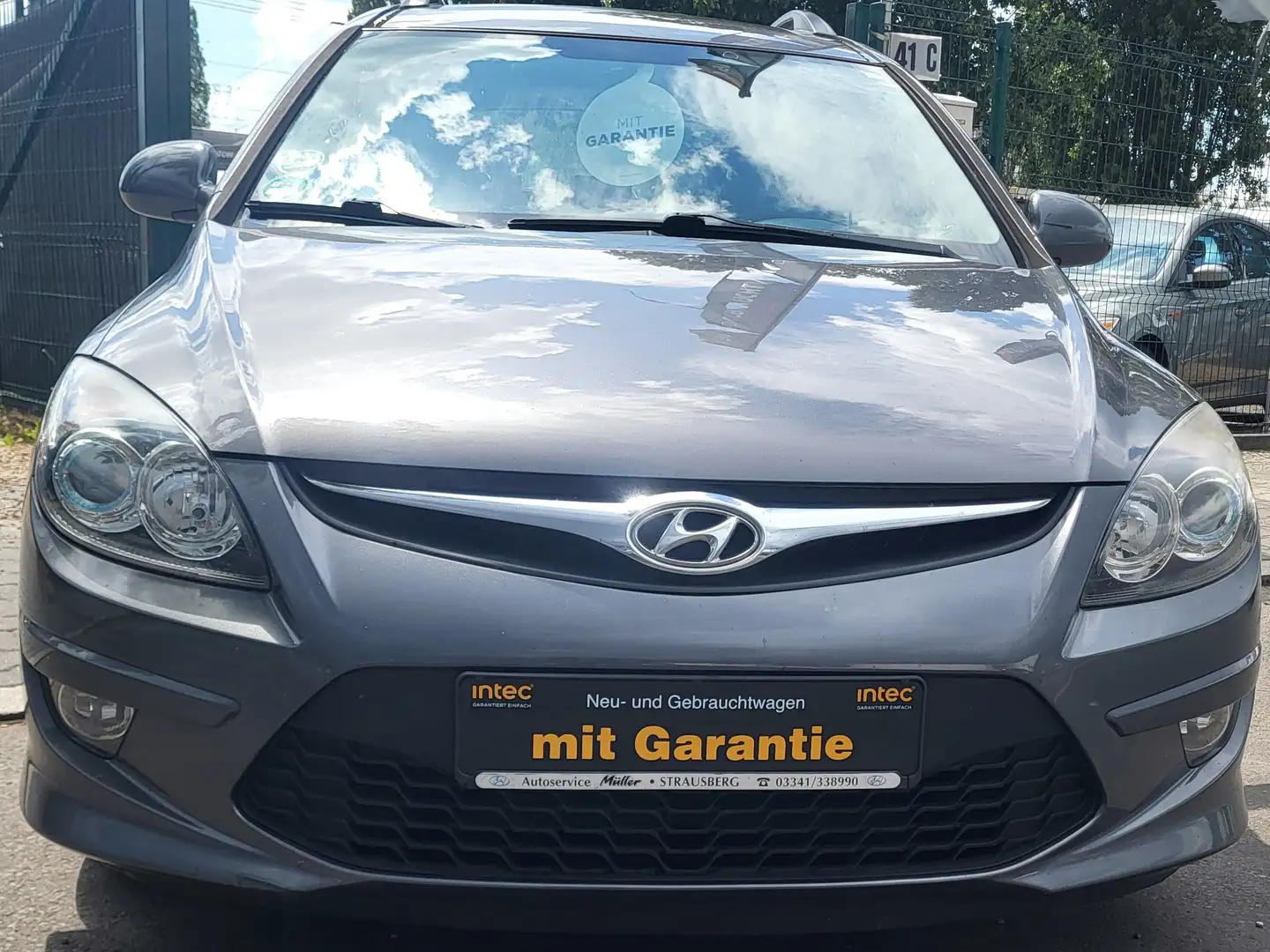 Hyundai i30 i30cw 1.4 Anhängerkupplung Serviceheft Garantie Grijs - 2
