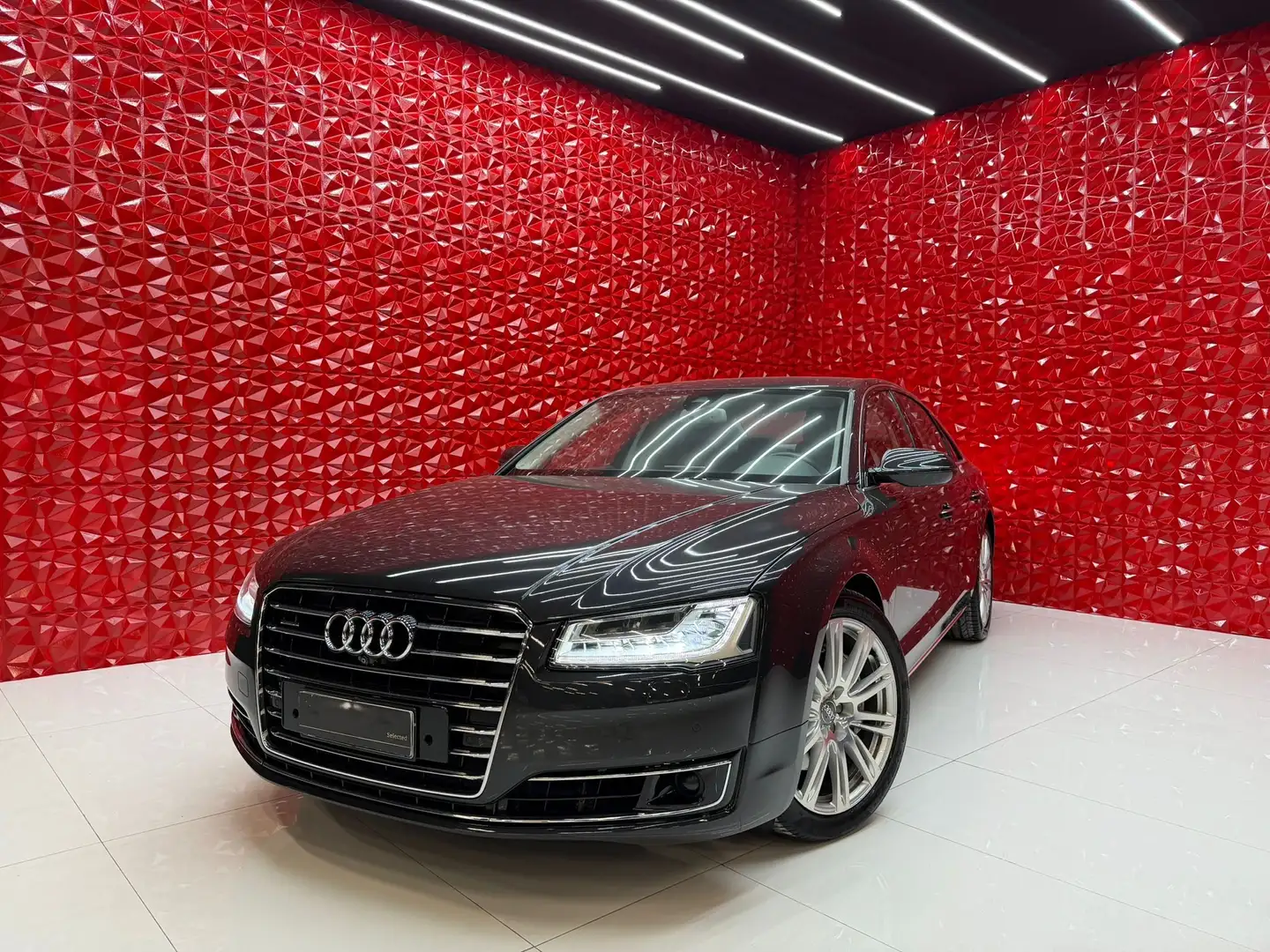Audi A8 3.0 V6 tdi quattro tiptronic Clean S-Line Noir - 1