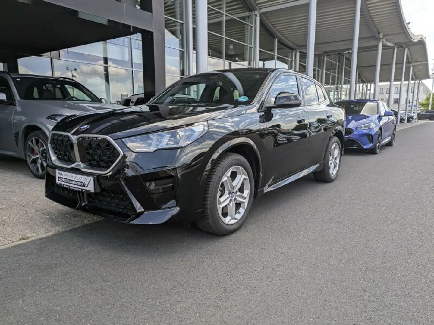 BMW X2 sDrive20i M Sport Glasdach. AHK. Teilleder Noir - 2