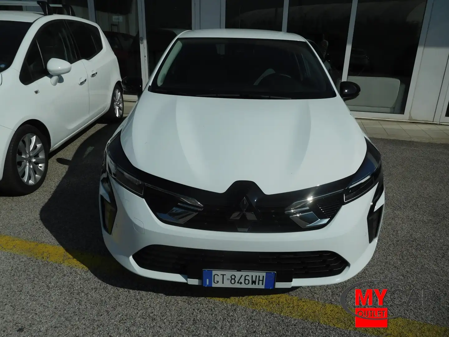 Mitsubishi Colt 1.0L turbo 90cv Invite Bianco - 2