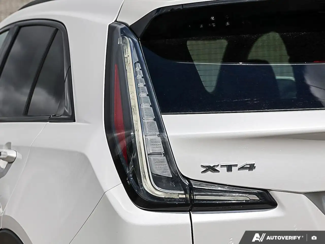 Cadillac XT4 снимка Cadillac XT4