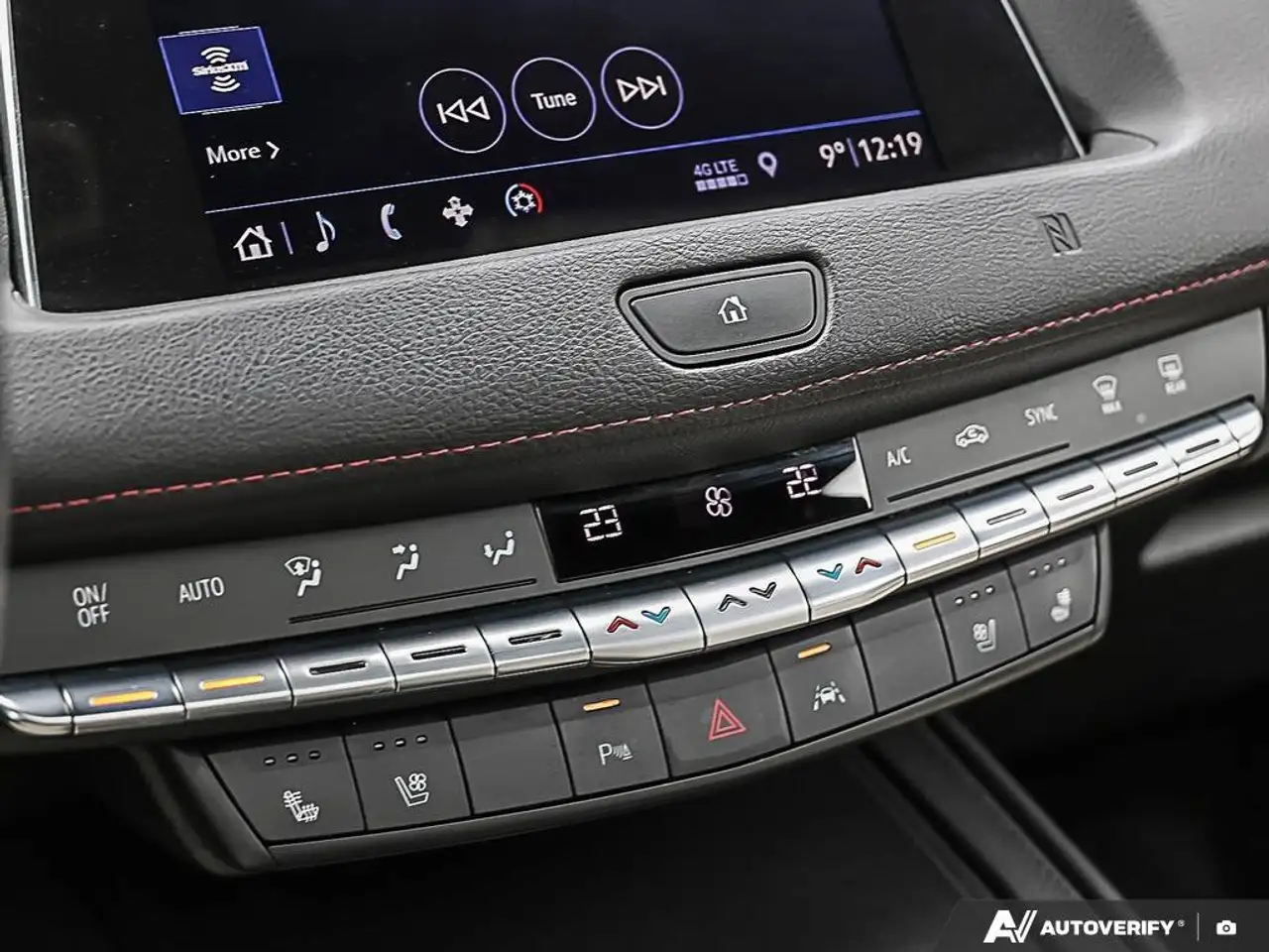 Cadillac XT4 снимка Cadillac XT4