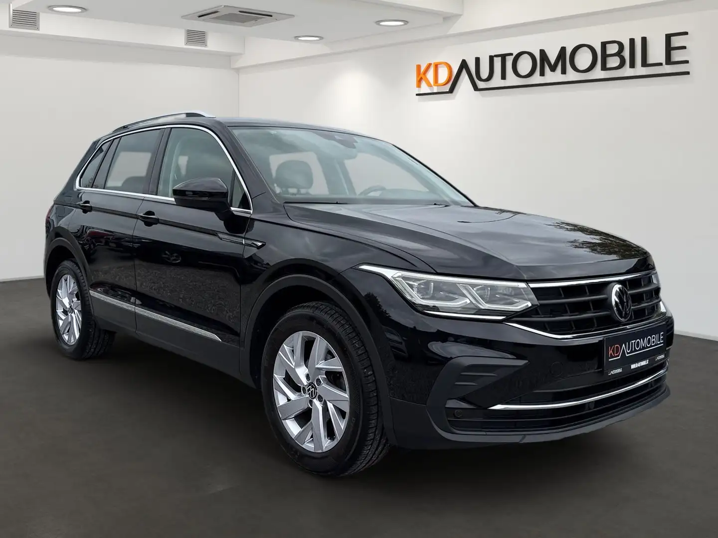 Volkswagen Tiguan 2,0 TDI 4Motion, Life, DSG Schwarz - 2