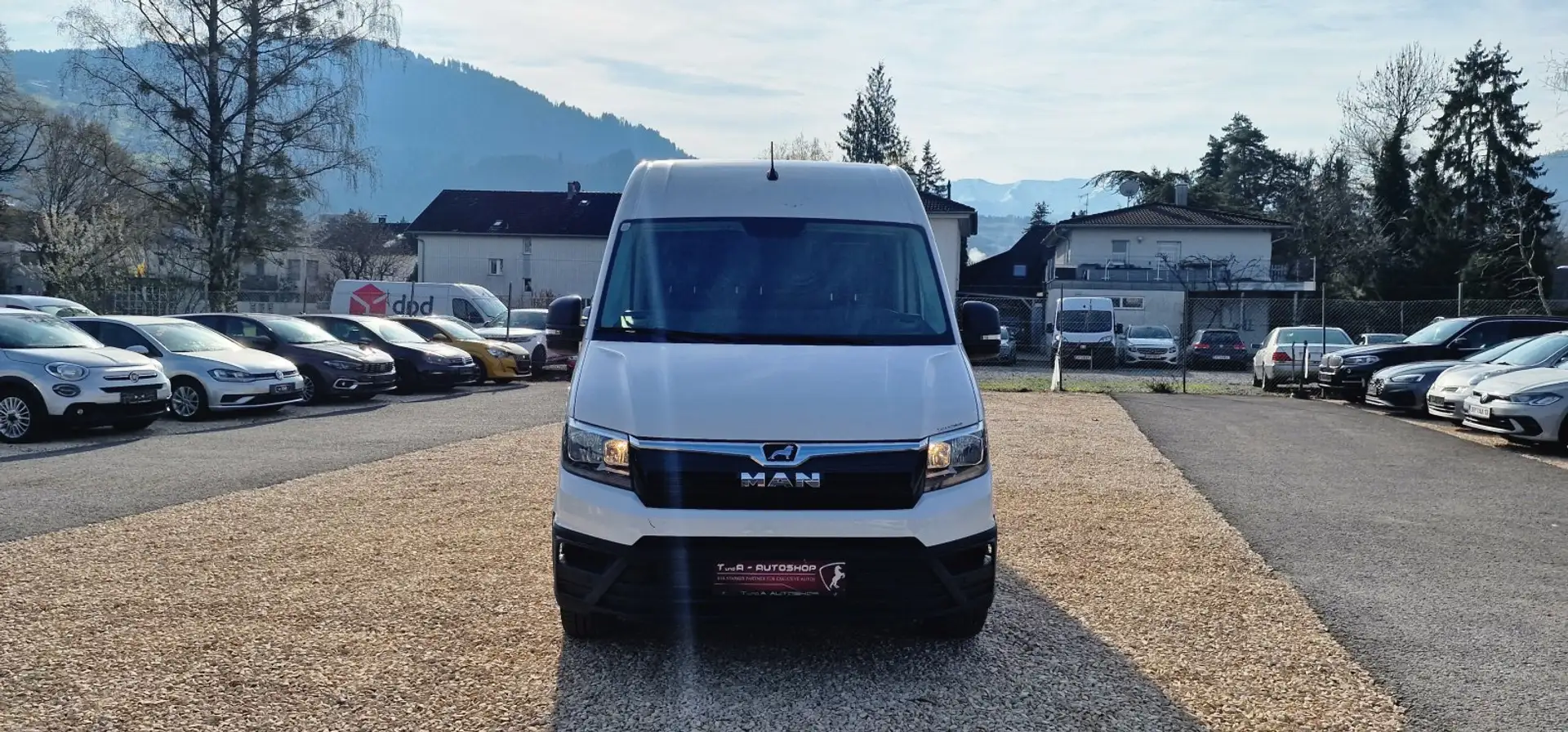 MAN TGE 3.140 L4 H3 Kastenwagen 3-Sitzer Weiß - 2