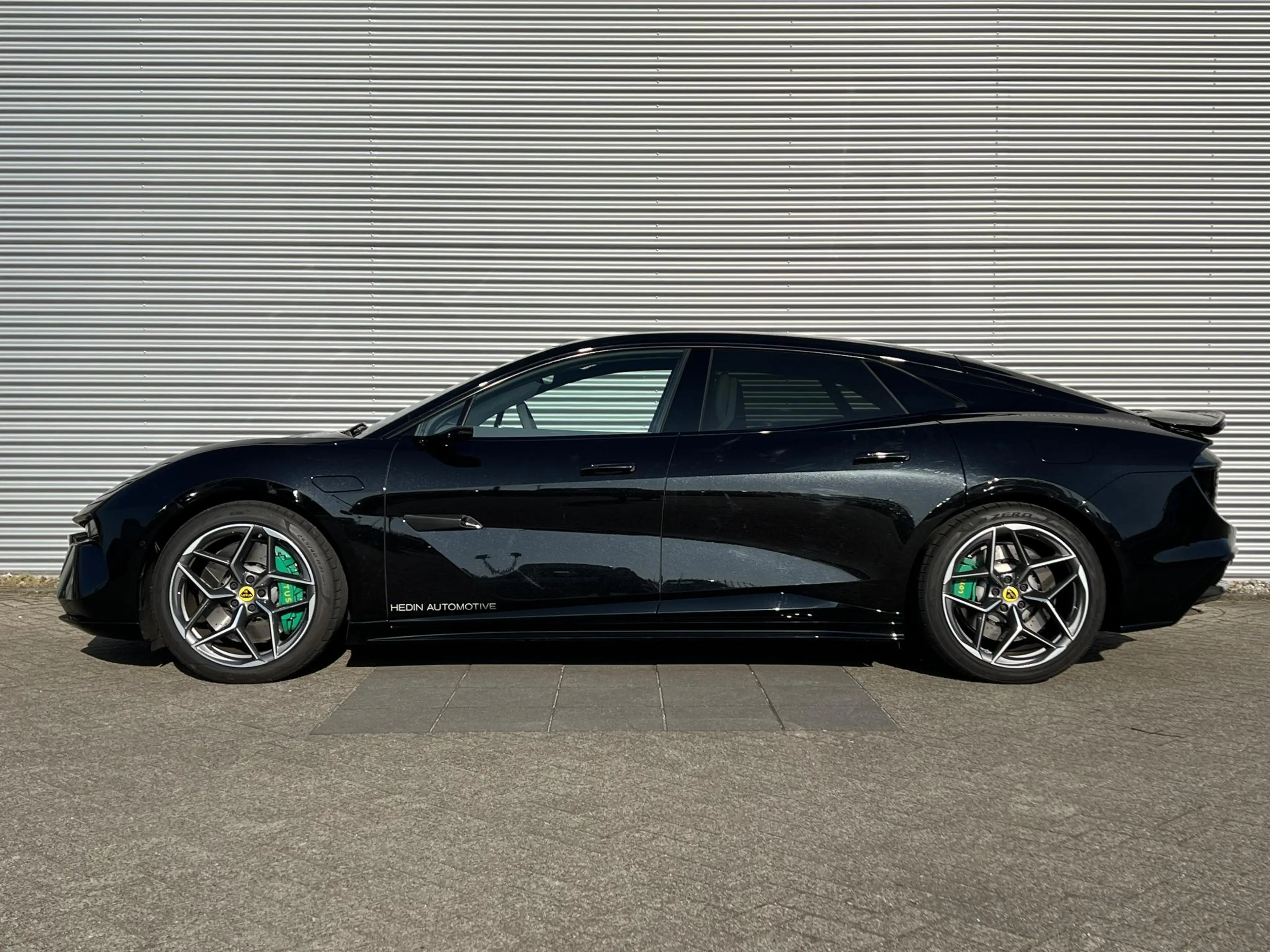 Lotus Emeya S 613pk | 21" velgen | Trekhaak | Carbon pakket | — photo 5