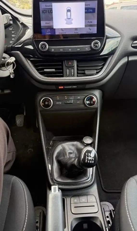 Ford Fiesta 3 portes — photo 19